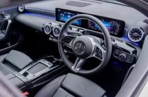 Mercedes-Benz-A200-Progressive-Line-5.5