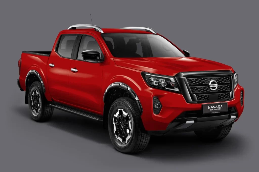 02b-The-New-Nissan-Navara-Black-Edition-VL-variant-enhanced-with-stealthy-blacked-out-trim-3.0