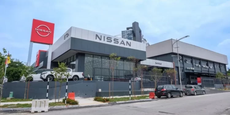 Nissan-Flagship-Store-Petaling-Jaya-PJ-02-Service-and-Spare-Parts-centre-under-one-roof-in-new-Nissan-3S-Flagship-Store-in-PJ-4.0