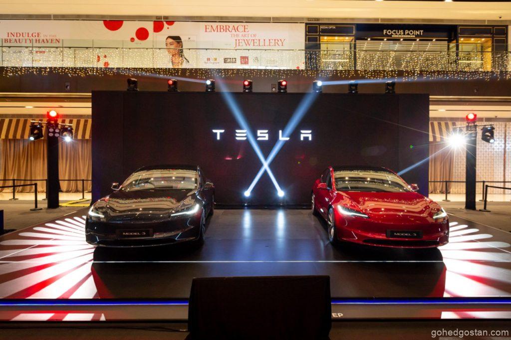 Tesla-Model-3-Experience-Flagship-2.0-Large
