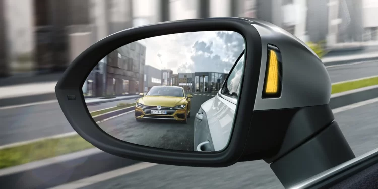 Volkswagen-IQ-Drive-04-rear-traffic-alert-3.0